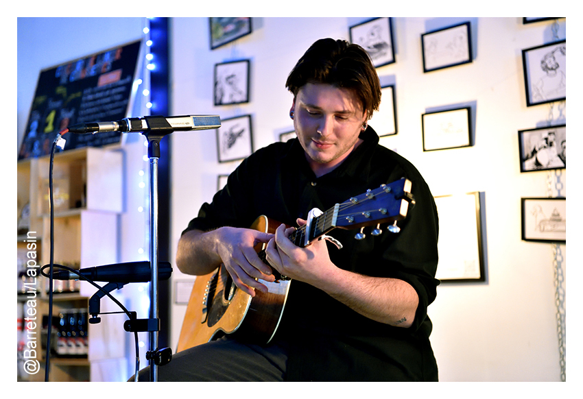 Geoffrey LE GOAZIOU en concert le 22 janvier 2023 aux Trois Tricoteurs à Roubaix en France, pour le We Loft Music 