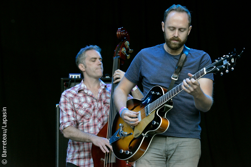 Des photos de GREAT LAKE SWIMMERS en concert le 20 septembre 2015 à Muzentuin pour l'INCUBATE à Tilburg |NL|