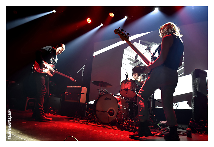 Les photos de THROW DOWN BONES en concert le 04 mai 2024 au Fuzz Club à Eindhoven aux Pays-Bas.